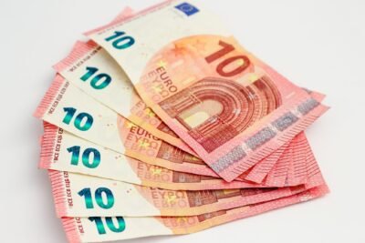 Dette publique : le gouverneur de la Banque de France appelle à éviter une crise avant la présidentielle 2027